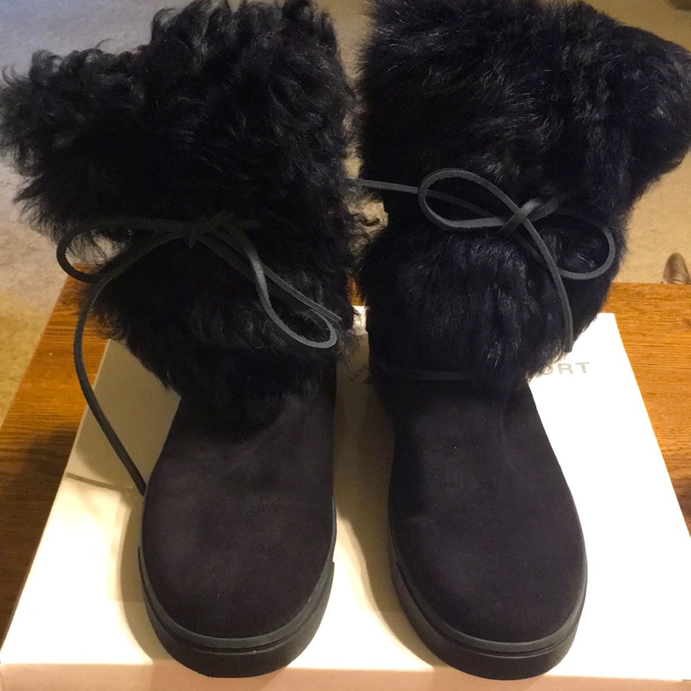 Gianvito Rossi , warm dark blue suede boots.